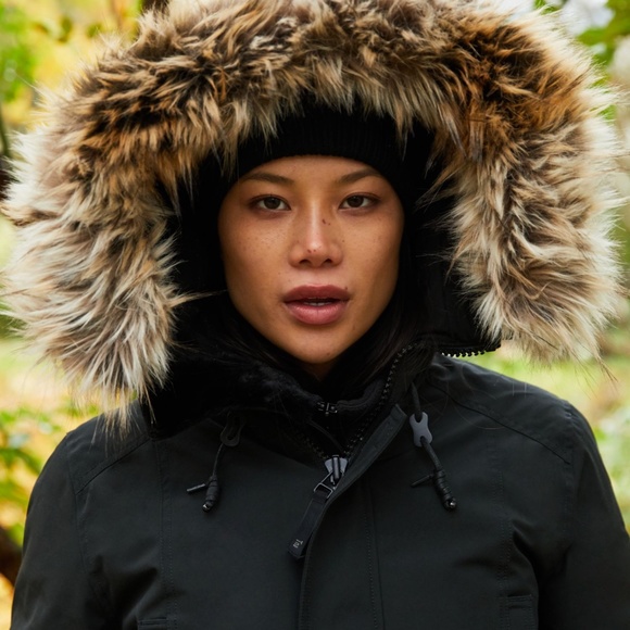 ARITZIA TNA Black Parka with Fur Trim - Picture 2 of 16